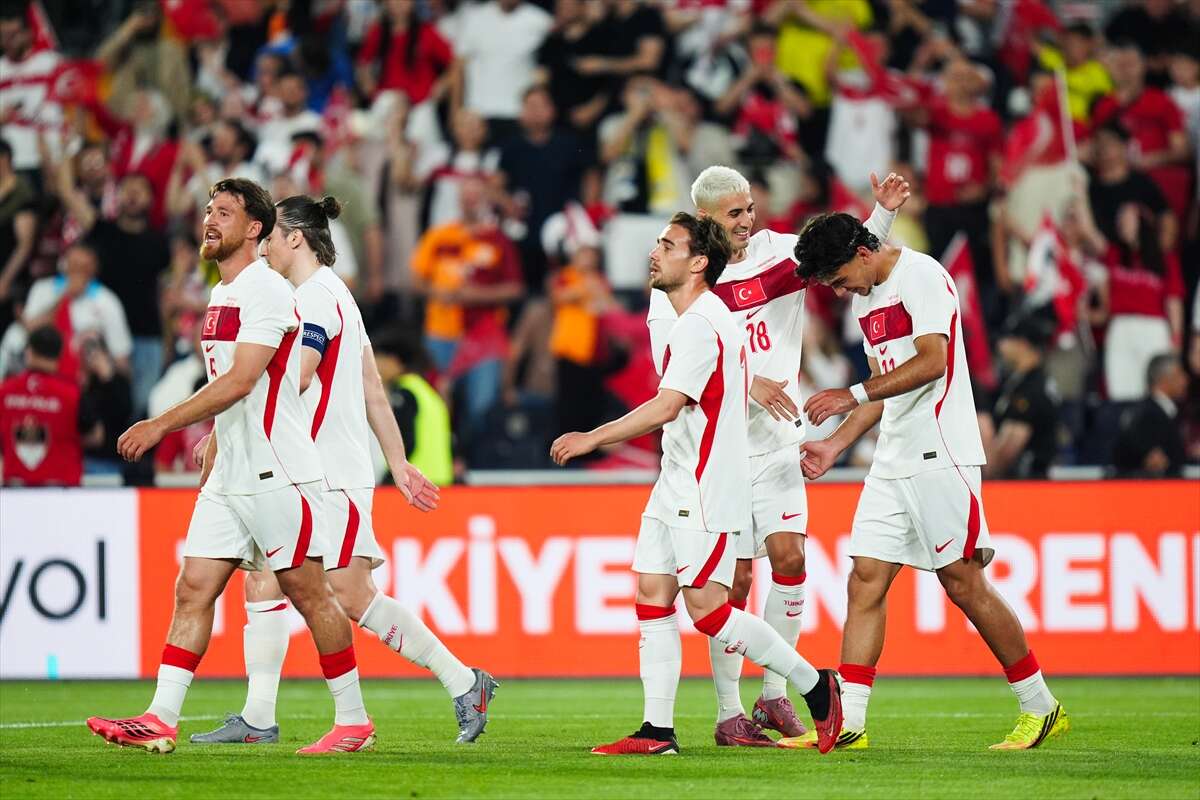dunya-kupasi-turk-futbolseverleri-uykusuz-birakacak