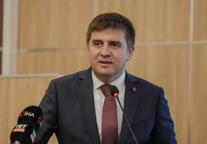 konyali-abdurrahman-diken-kuran-i-kerimi-guzel-okuma-yarismasinda-ucuncu-oldu
