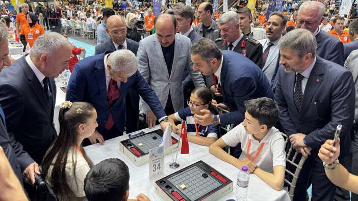 konyada-turkiyenin-en-zeki-ogrencileri-bulustu