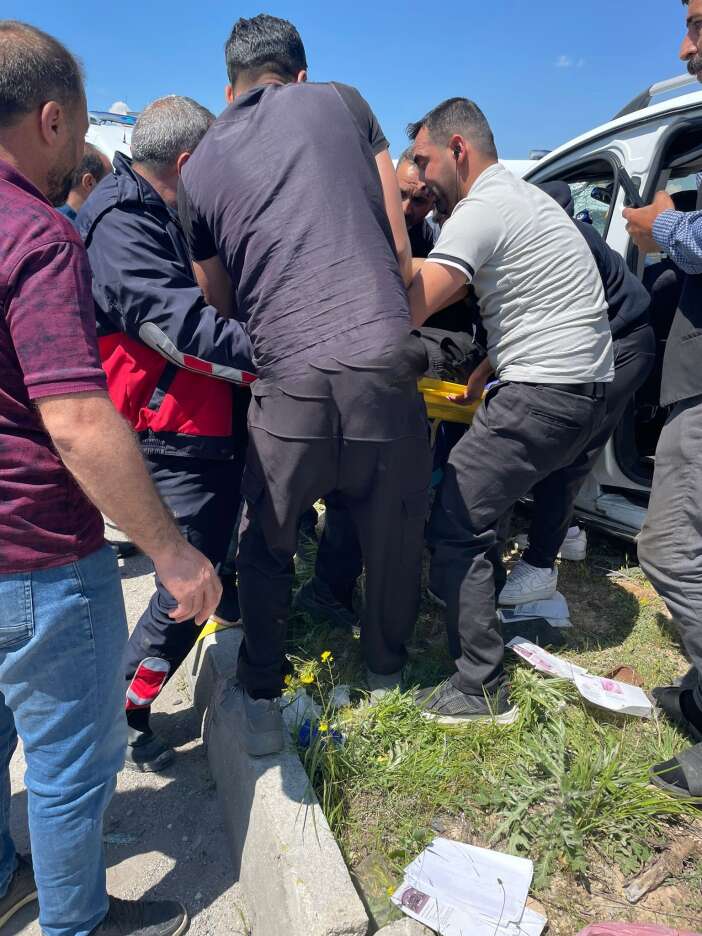 iki-arac-carpisti-4-olu-2-yarali