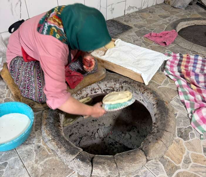 konyada-atesin-sofraya-biraktigi-miras-tandir-ekmegi