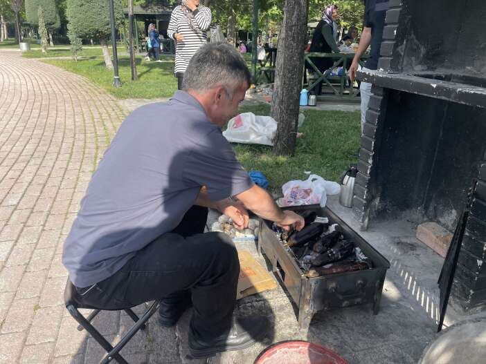 konyada-piknik-sezonu-acildi-vatandaslar-parklara-akin-etti