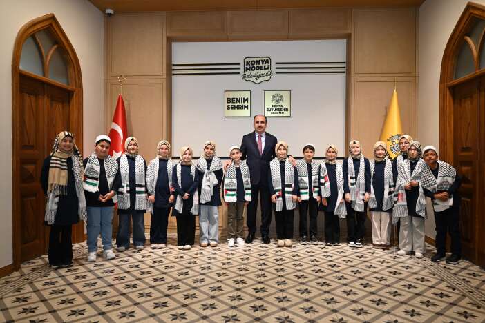 konyanin-gururu-oldular-419-hafiz-adayi-sinavi-gecti-hediyeleri-kapti