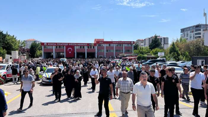 konya-sehit-itfaiye-eri-mehmet-tekeliyi-son-yolculuga-ugurluyor