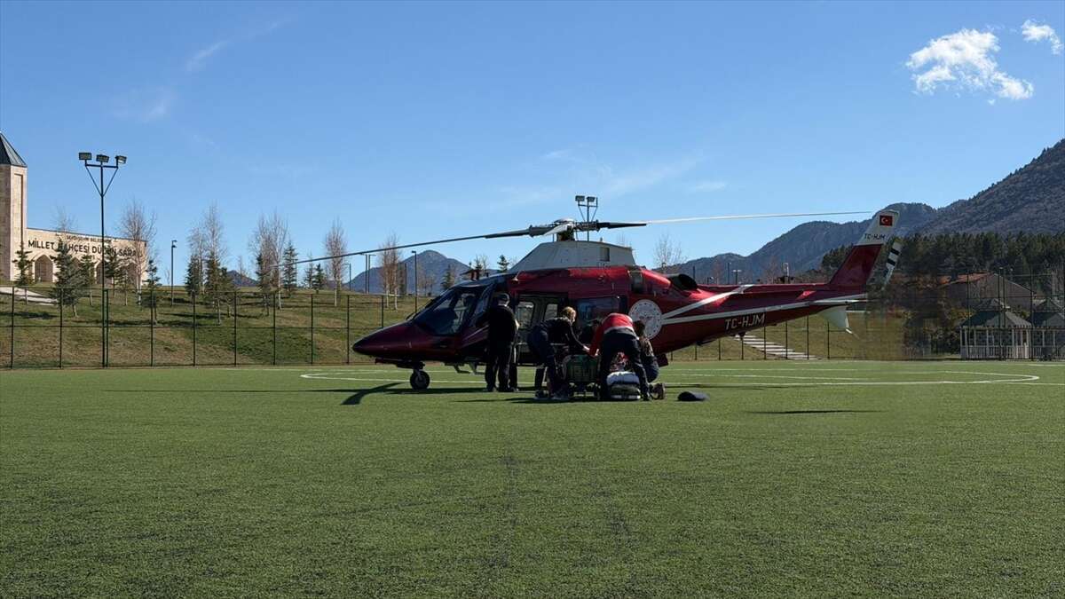 konyada-zamanla-yaris-hava-ambulansiyla-sevk-edildi