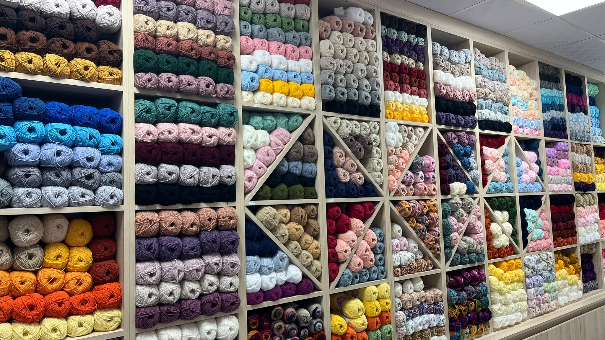 konyanin-sicacik-bulusma-noktasi-mila-craft-orgu-kafe-konya-orgu-cafe