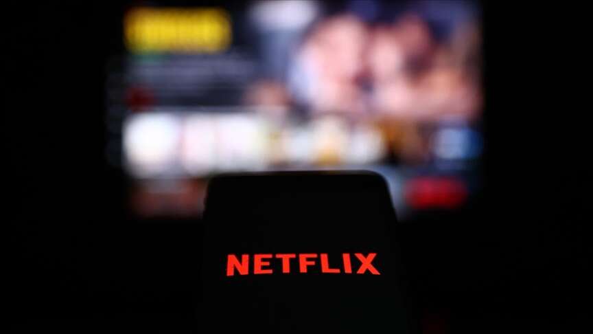 netflixe-telif-soku-turk-ogretmene-milyonlar-odeyecekler