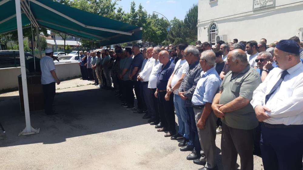 sma-hastasi-cocugunun-cihazini-kapatan-baba-canina-kiydi