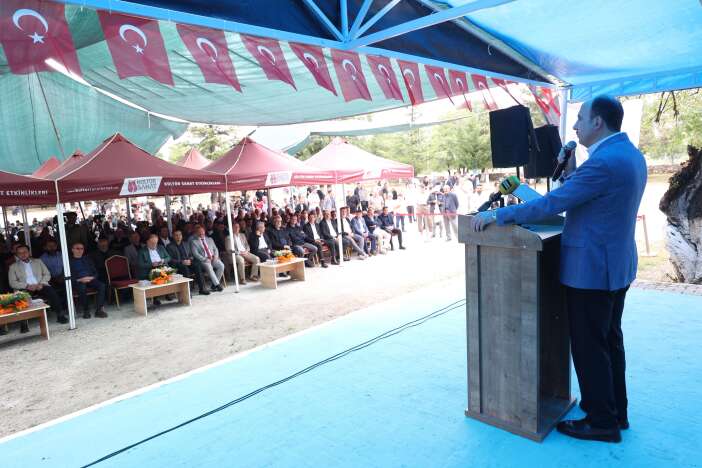 57-yil-sonra-ayni-vefa-konyada-ladikli-haci-ahmet-hudai-anildi