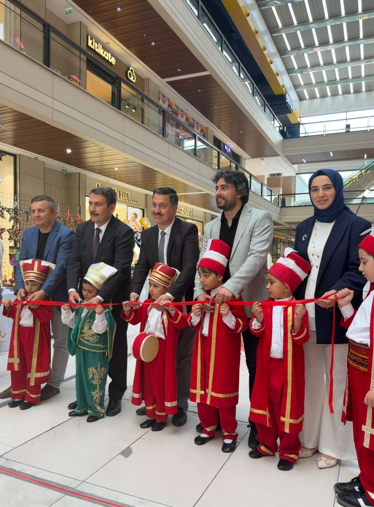 konyada-miniklerden-yil-sonu-sanat-soleni