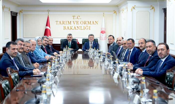 baskentte-konya-trafigi-4-bakanla-yeni-yatirimlar-ele-alindi