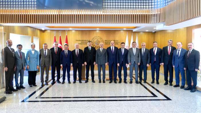 baskentte-konya-trafigi-4-bakanla-yeni-yatirimlar-ele-alindi