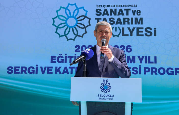 selcuklu-sanat-ve-tasarim-atolyesinde-yil-sonu-coskusu-konyada-emekler-sergilendi