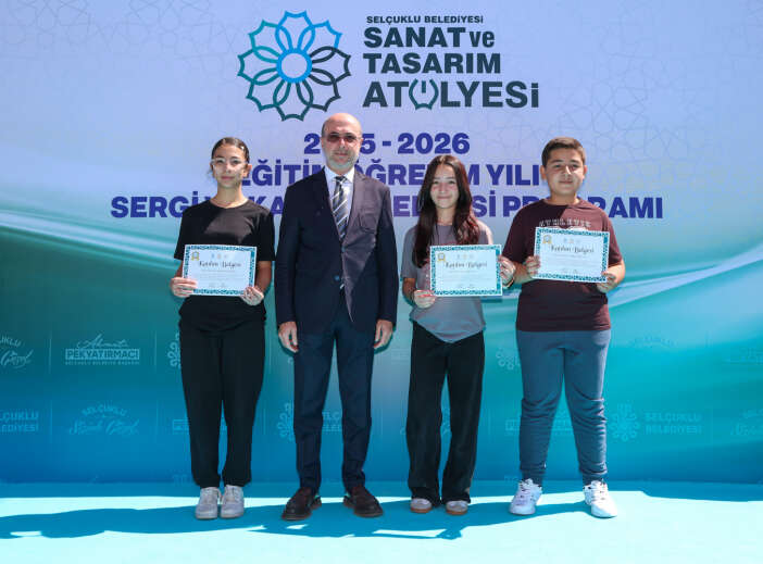 selcuklu-sanat-ve-tasarim-atolyesinde-yil-sonu-coskusu-konyada-emekler-sergilendi