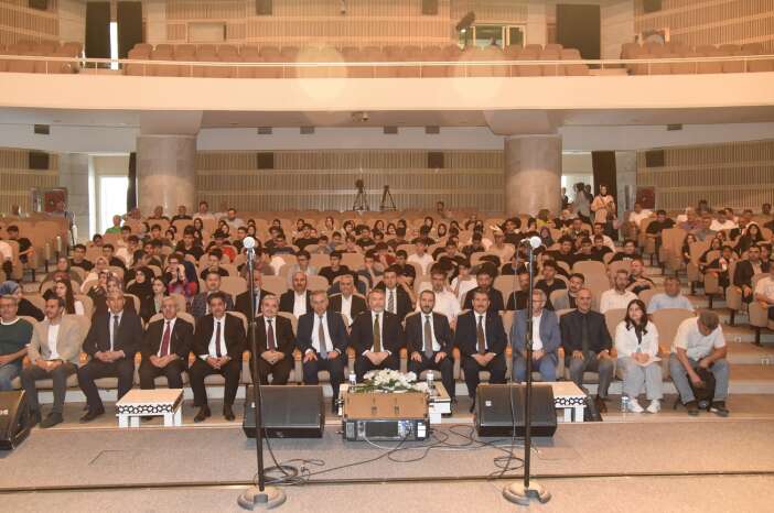 genc-kalemler-yaristi-konyadaki-odul-torenine-bakan-yardimcisi-katildi