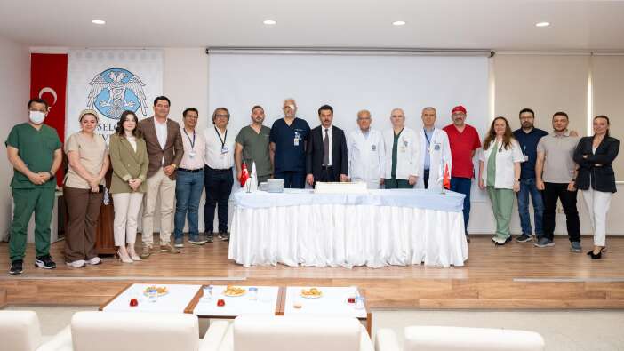 konyada-ameliyatlarda-yeni-donem-artik-robotlar-is-basinda