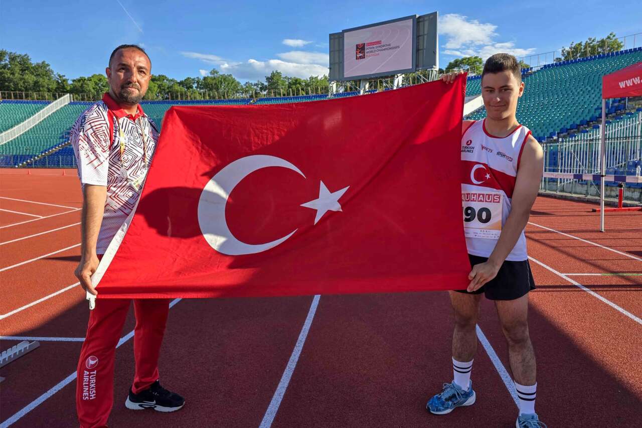 konyanin-down-sendromlu-milli-sporcusu-2-dunya-rekoru-kirdi