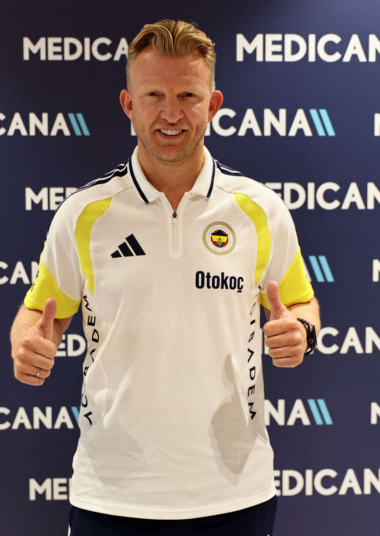 fenerbahcenin-eski-yildizi-yillar-sonra-geri-dondu