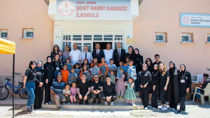 bu-ayakkabilar-hicbir-yerde-satilmiyor-cocuklar-hayal-etti-konyada-uretildi