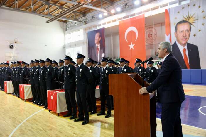 eregli-pomemde-mezuniyet-heyecani-yeni-polisler-yemin-etti