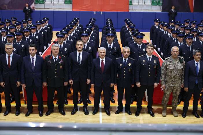 eregli-pomemde-mezuniyet-heyecani-yeni-polisler-yemin-etti