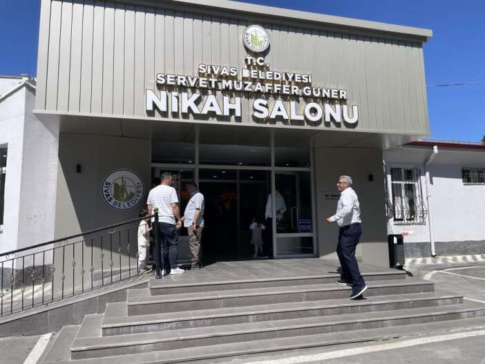 bugun-takvimdeki-dikkat-ceken-rakamlar-nikah-dairelerini-doldurdu