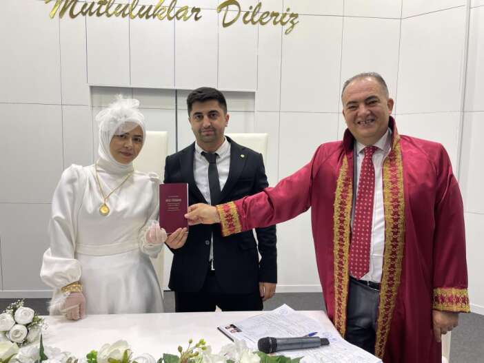 bugun-takvimdeki-dikkat-ceken-rakamlar-nikah-dairelerini-doldurdu