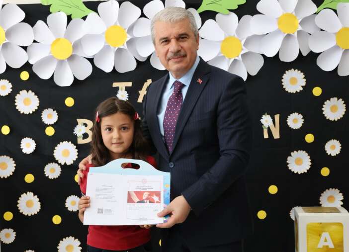 konyada-476-bine-yakin-ogrenci-karne-sevinci-yasadi