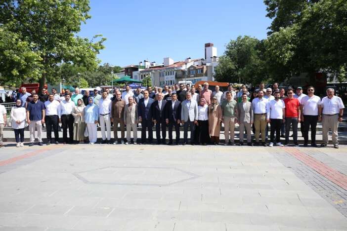 konya-kulturparkta-ak-parti-ile-asure-bereketi-yasandi