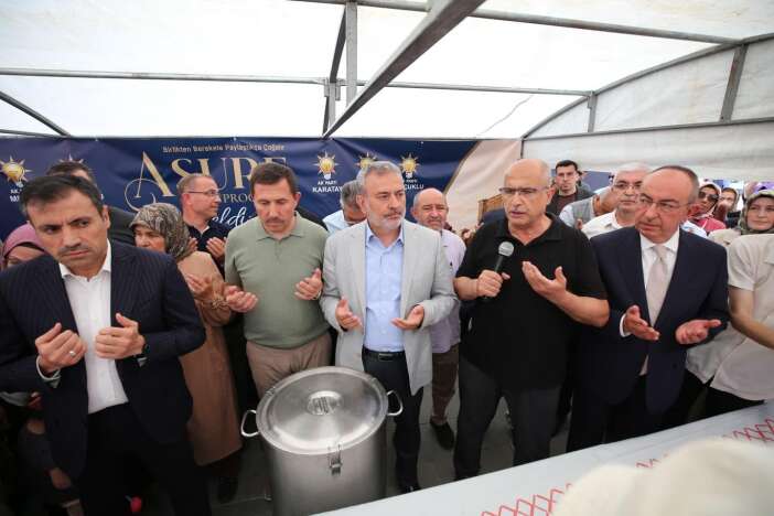 konya-kulturparkta-ak-parti-ile-asure-bereketi-yasandi