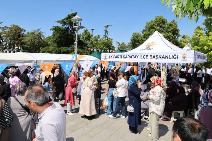 konya-kulturparkta-ak-parti-ile-asure-bereketi-yasandi