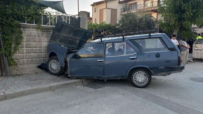 konyada-cocuk-surucunun-kullandigi-otomobil-ortaligi-savas-alanina-cevirdi