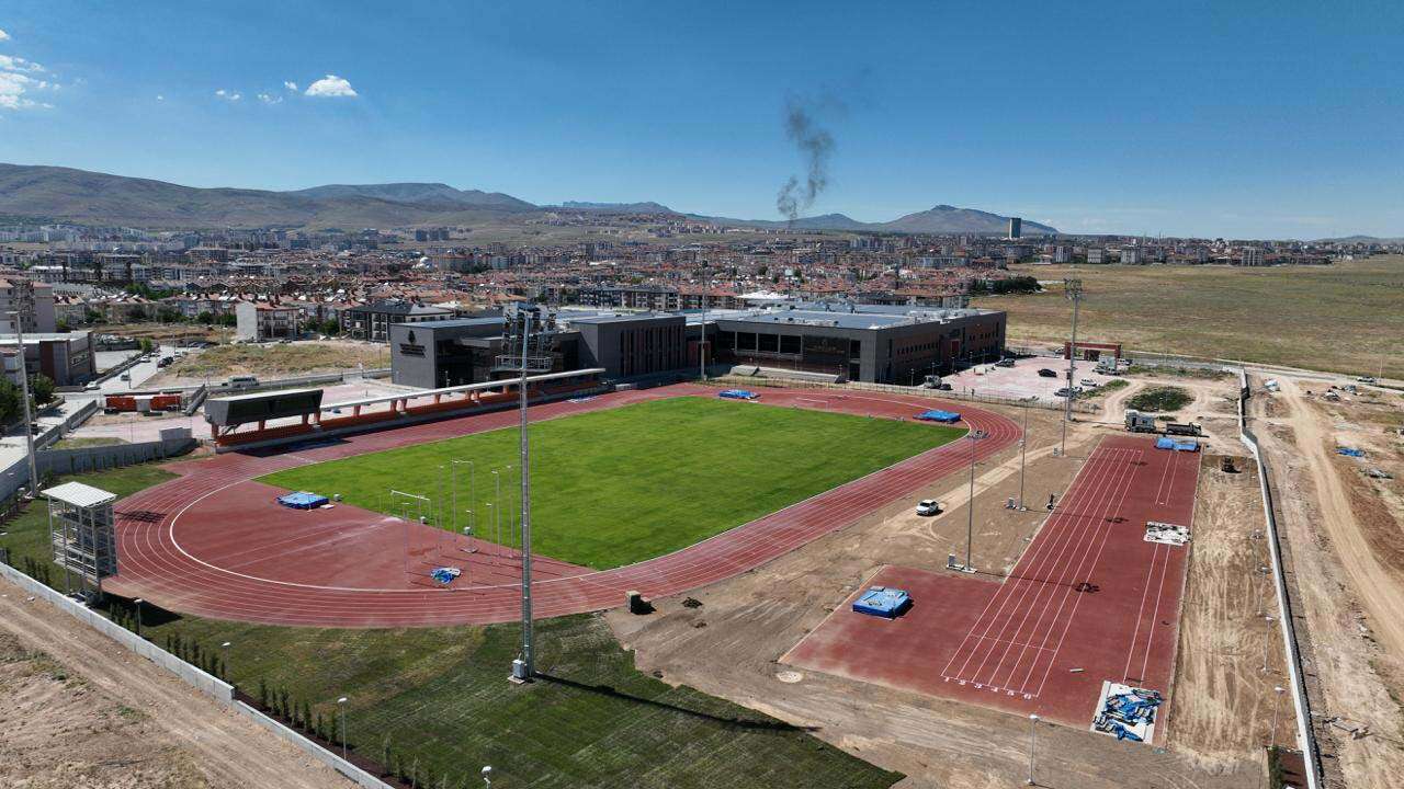 konyada-yaklasik-20-bin-ogrenciyle-dev-organizasyon-yaz-spor-okullari-basliyor