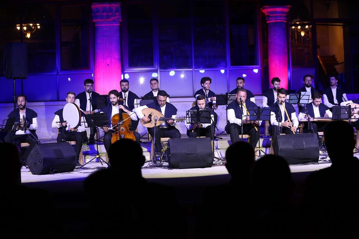 selcuklunun-baskenti-konyada-929-yillik-tarih-yeniden-yasatildi