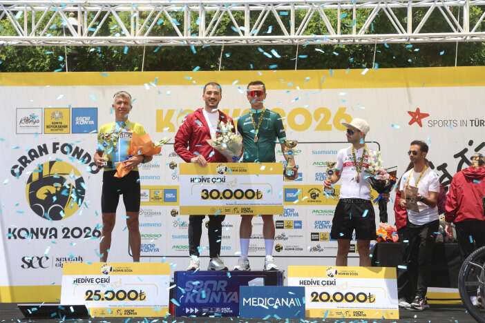 565-sporcu-konyada-pedal-cevirdi-para-odullu-granfondo-bisiklet-yol-yarisi-nefes-kesti