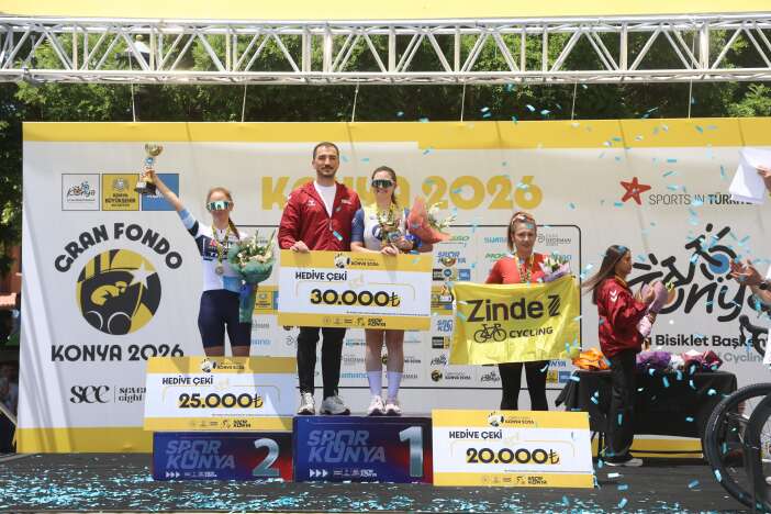 565-sporcu-konyada-pedal-cevirdi-para-odullu-granfondo-bisiklet-yol-yarisi-nefes-kesti