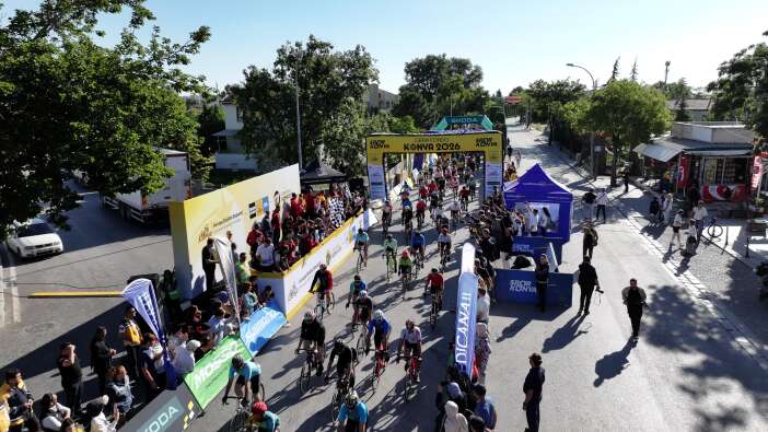 565-sporcu-konyada-pedal-cevirdi-para-odullu-granfondo-bisiklet-yol-yarisi-nefes-kesti