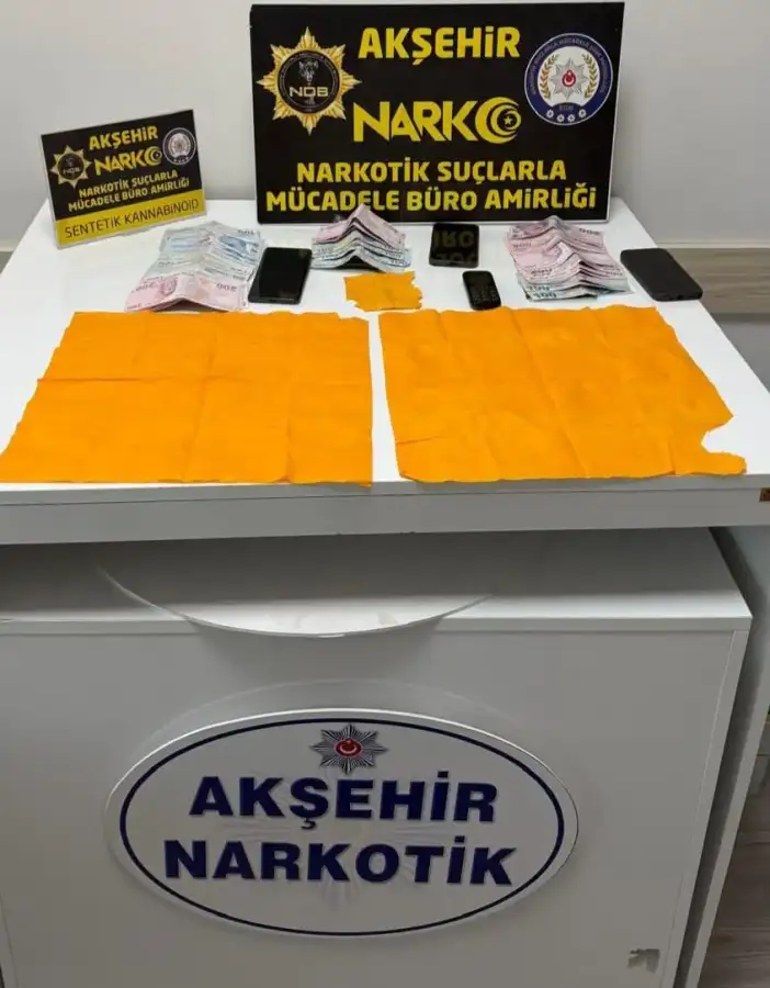 konya-sokaklarinda-gencleri-zehirleyeceklerdi-binlerce-uyusturucu-ele-gecirildi