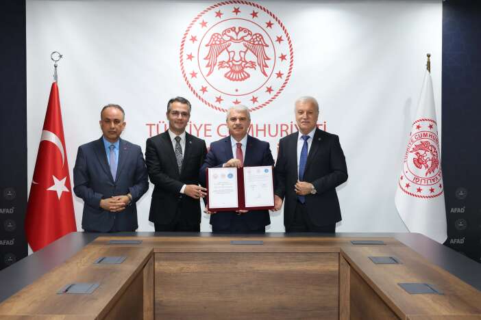 konyaya-yeni-huzurevi-yapilacak-imzalar-atildi