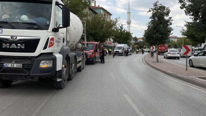 konyadaki-beton-mikseri-kazasinda-hayatini-kaybeden-surucu-son-yolculuguna-ugurlandi
