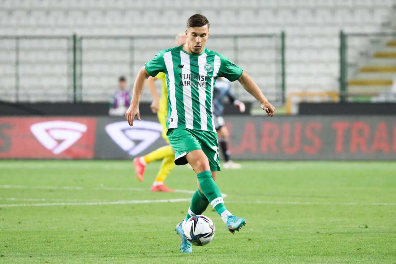 konyasporun-eski-futbolcusu-konrad-michalak-super-lige-geri-dondu