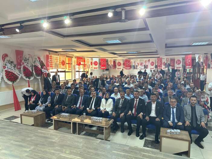 mhp-akorende-yeni-donem-baskanini-secti