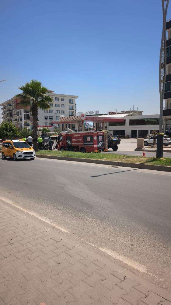 polis-araci-takla-atti-ekipler-2-memur-icin-seferber-oldu