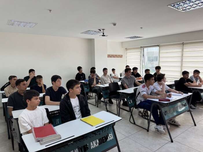 limada-yaz-mesaisi-basladi-konyada-gencleri-dolu-dolu-bir-program-bekliyor
