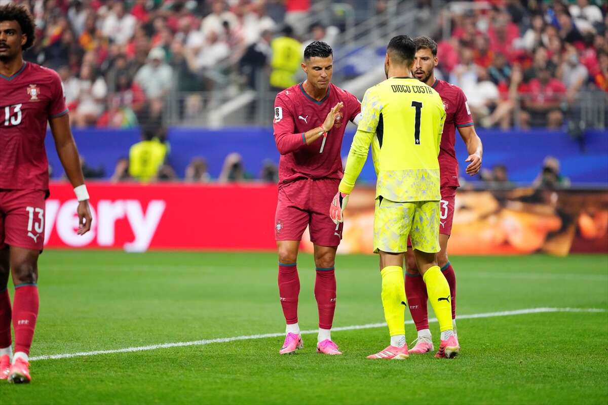 ronaldoyu-yikan-duduk-dunya-kupasi-kariyeri-boyle-bitti