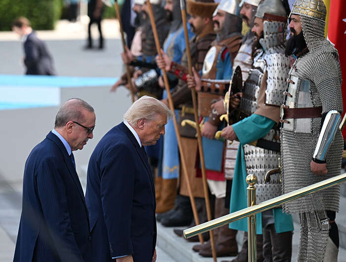 nato-zirvesinin-en-anlamli-detayinda-konya-imzasi