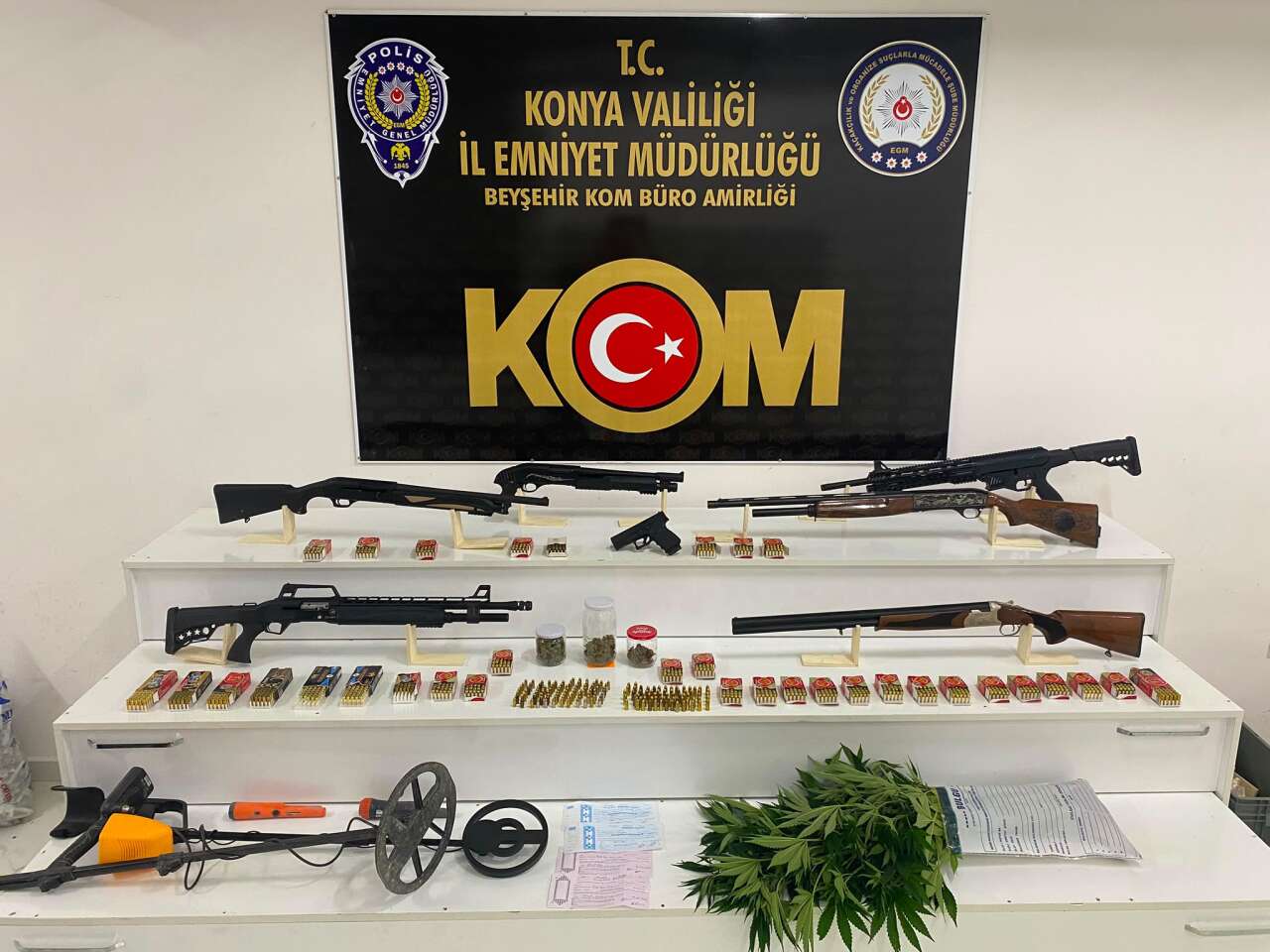 konyada-tefecilik-operasyonu-11-adrese-es-zamanli-baskin-yapildi