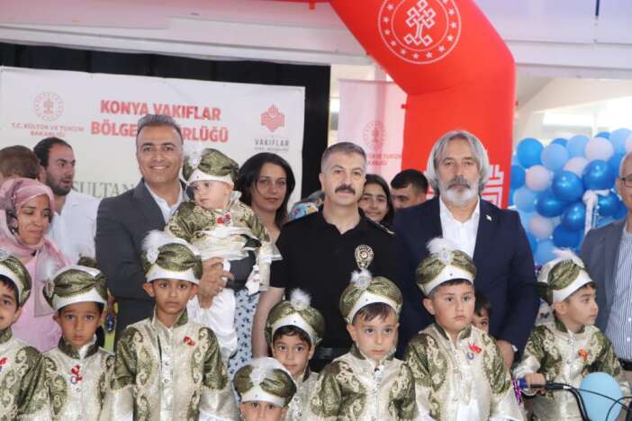 tarih-ve-modern-dunya-ayni-konvoyda-bulustu-arkasindan-padisahin-530-yillik-gizemli-sarti-cikti