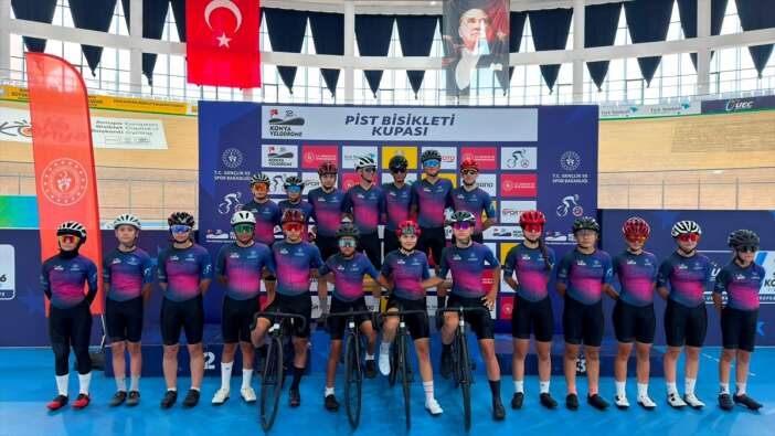 konya-veledromunda-sampiyona-mesaisi-basladi-200-bisikletci-piste-cikti