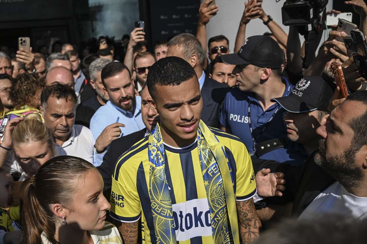fenerbahcenin-yeni-transferi-greenwood-boyle-karsilandi